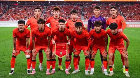 激情对决！中国女足2-0完胜伯恩利，唐佳丽力挽狂澜，张琳艳锦上添花！